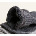 Großhandel OEM OEM Custom Herbst und Winter Neue Wärme Terry gepunktete Linie Herren Wolle Socken Großhandel Handtuchsocken Winterdicke Socken